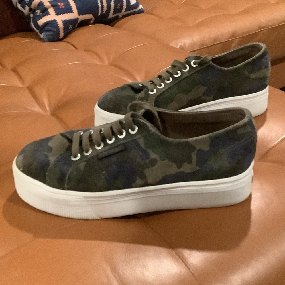 VGUC Superga suede platform sneakers, size US W9 / EU 40 - Picture 7 of 9